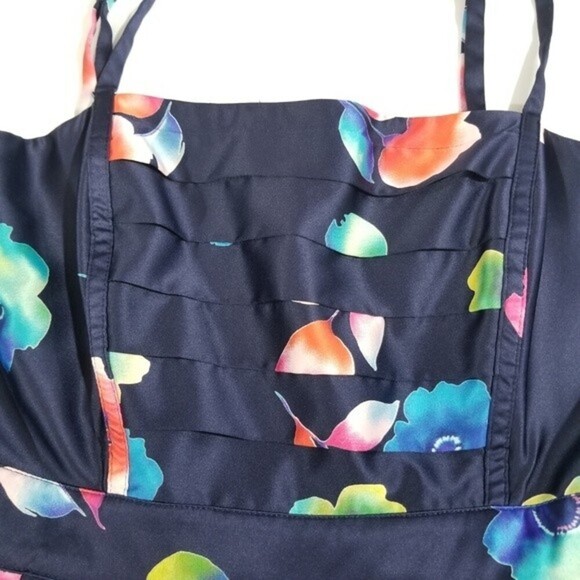 Jessica Simpson Sleeveless Dress - Picture 3 of 8